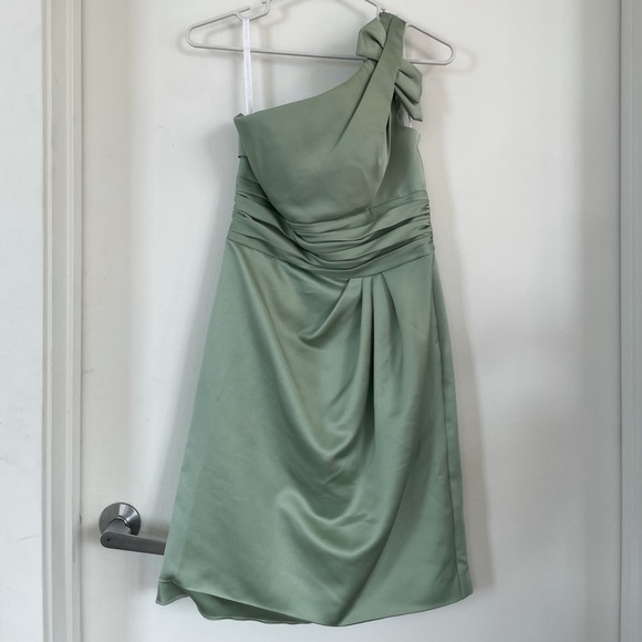 Green bridesmaids dress - Picture 1 of 4